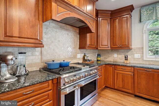 Building Photo - 1577 Maddux Ln