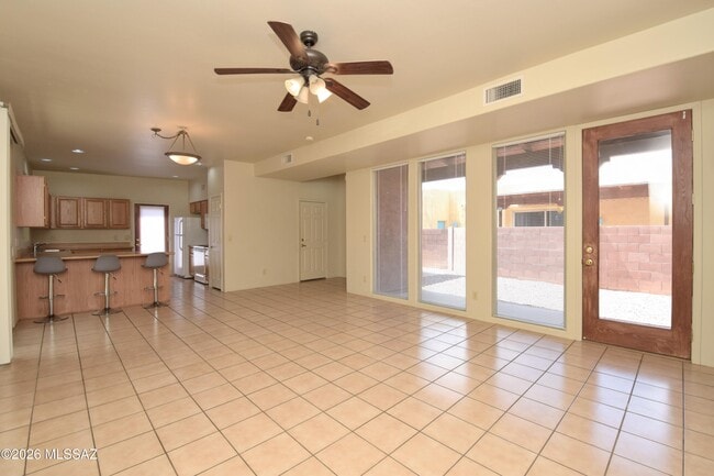 Building Photo - 2934 N Cardell Cir