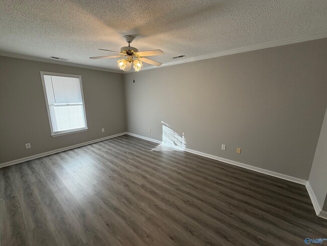 Building Photo - 2405 Halifax Pl SW