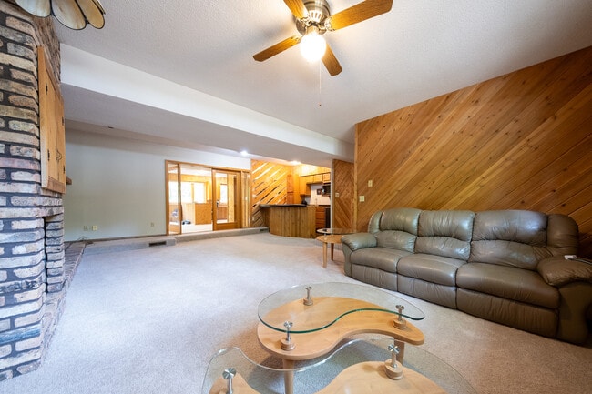 Building Photo - 3521 Widgeon Way