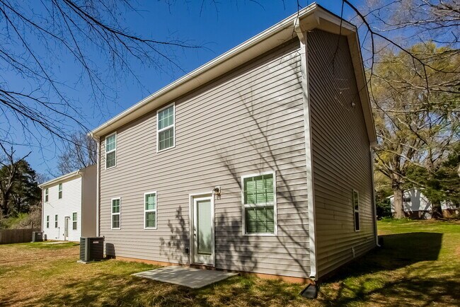 Building Photo - 519 Granby Cir