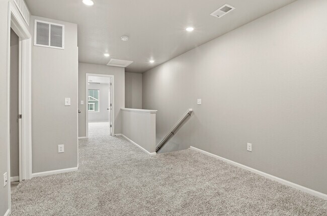 Building Photo - 11433 W Belleview Dr