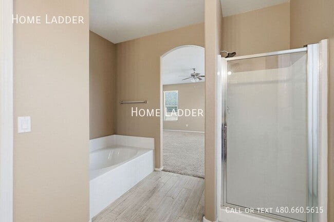 Building Photo - 45575 W Keller Dr