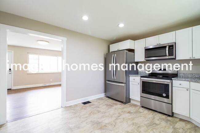 Building Photo - 3 Bedroom Ranch with Finished Basement in ...