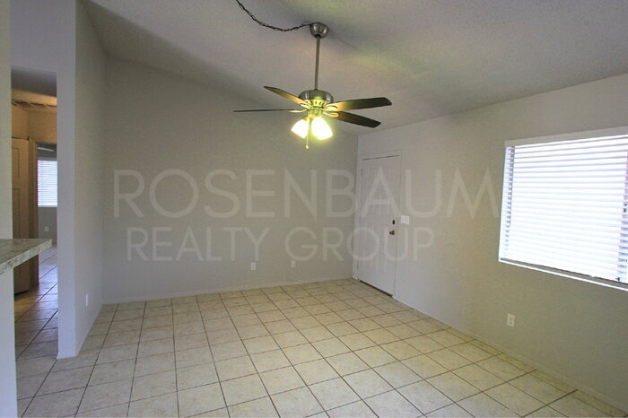 Building Photo - 4717 E Camino St