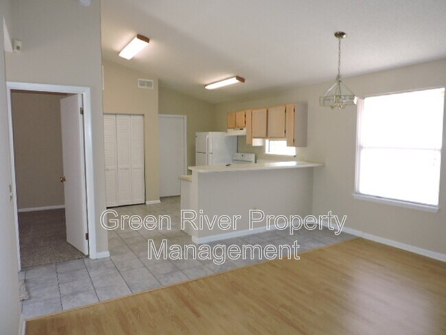 Building Photo - 8710 Pinevalley Ln