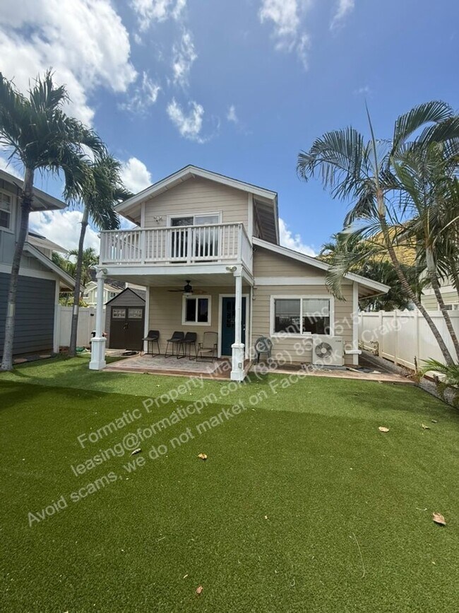 Building Photo - 87-1062-1062 Huamoa St