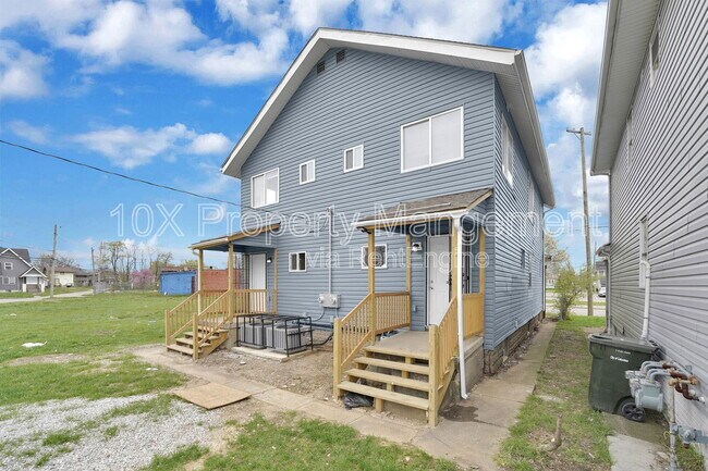 Building Photo - 1595 Cleveland Ave
