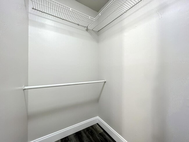 Building Photo - 10288 Turkey Lake Rd