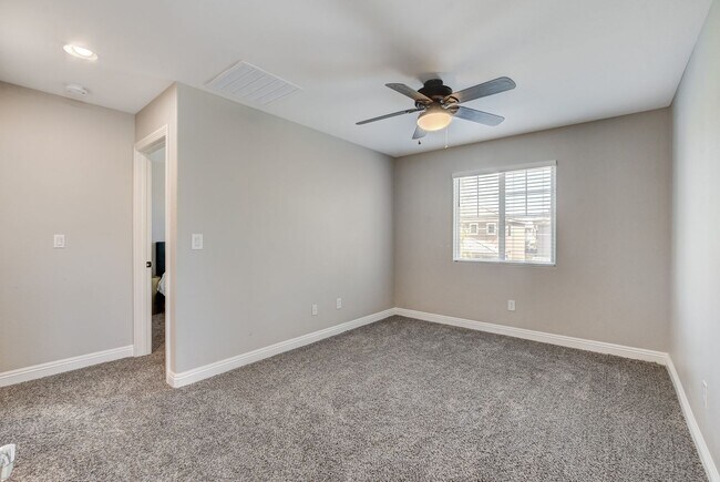 Building Photo - Providence Las Vegas 3 Bed and 3 Bath Home with Gated Community, Modern Upgrades & Resort-Style A...