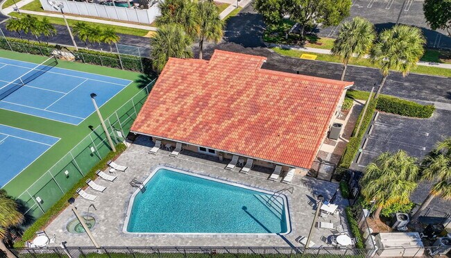 Building Photo - 190 Temple Ave