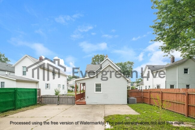 Building Photo - 1762 8th St