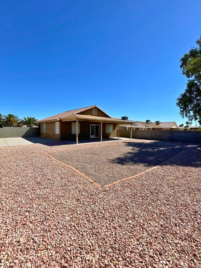 Building Photo - NEWLY RENOVATED 3BD/2BA SINGLE FAMILY HOME IN NORTH LAS VEGAS!