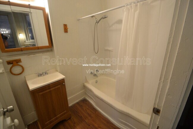 Building Photo - 1042 Marshall Ave