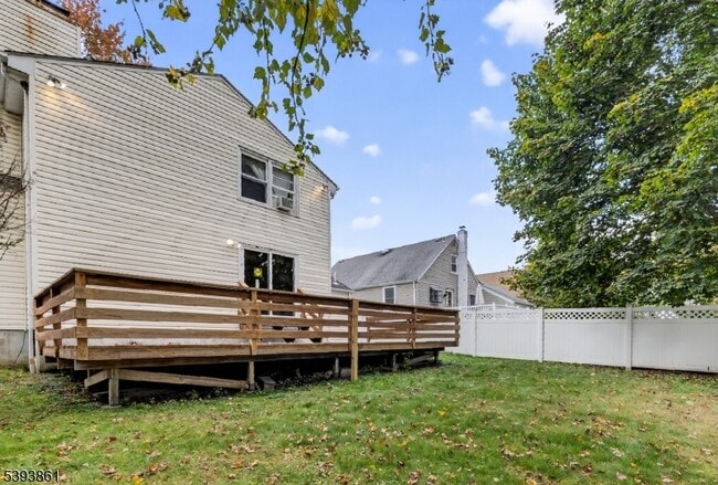 Building Photo - 128 South Ave