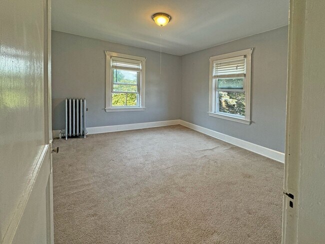 Building Photo - 28 Rodman St