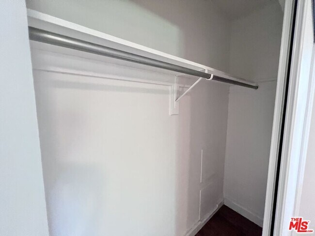 Building Photo - 832 Indiana Ave