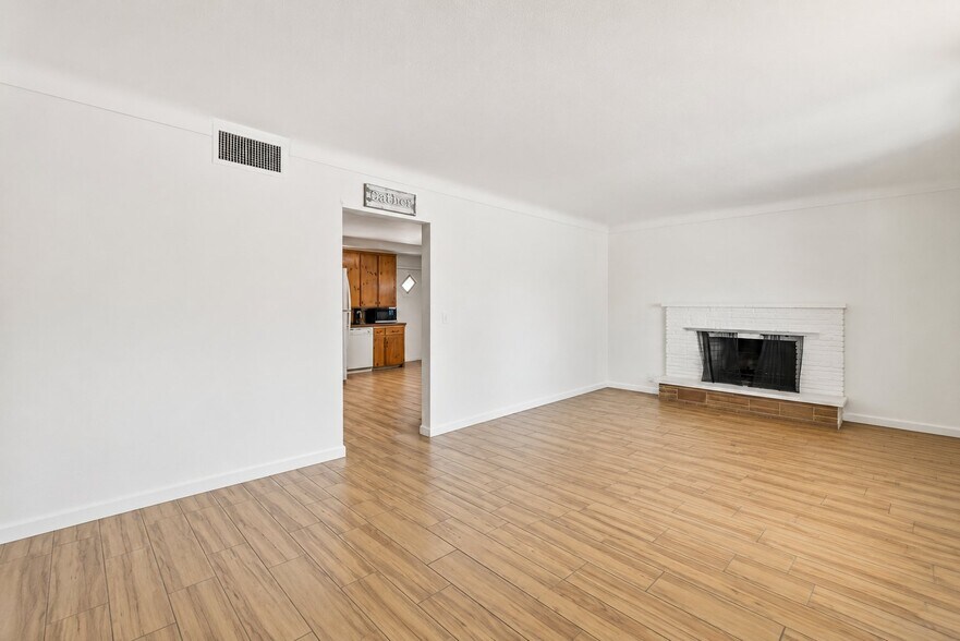 Building Photo - 1410 N Jefferson Ave