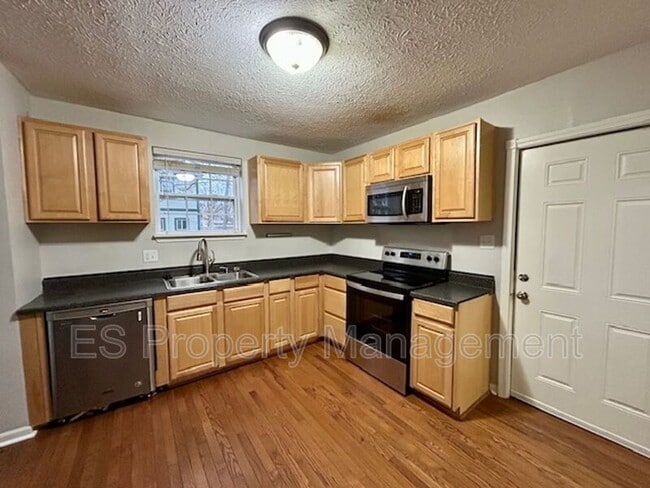 Building Photo - 1502 Lexington Ave