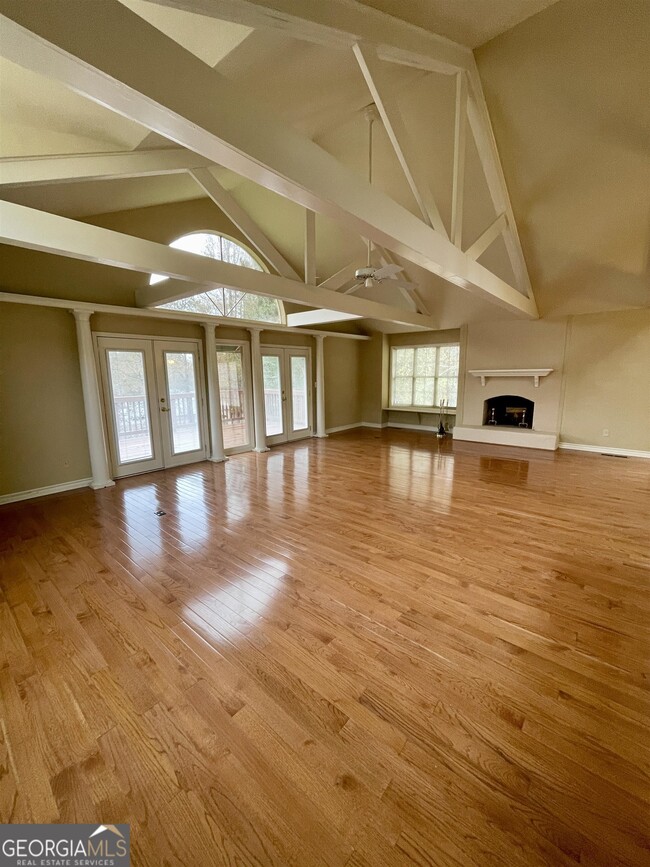 Building Photo - 242 Ebenezer Church Rd