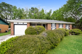 Building Photo - 103 Gardenia St