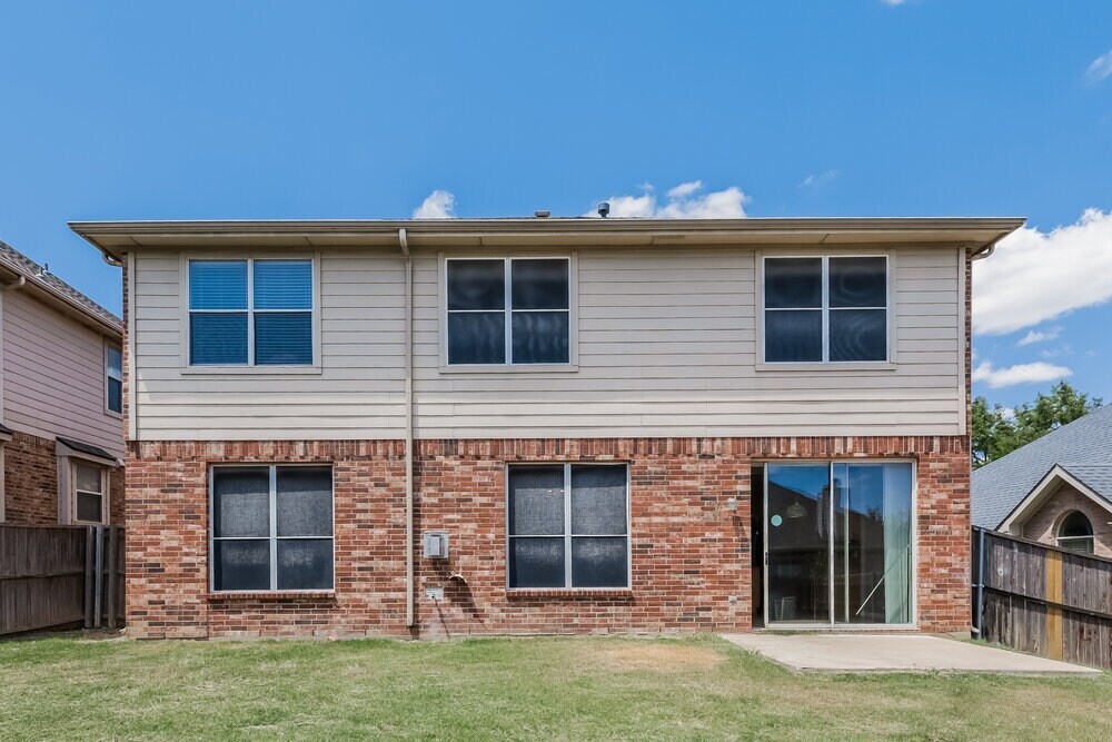 Building Photo - 3608 Pendery Ln