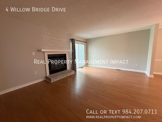 Building Photo - 4 Willow Bridge Dr
