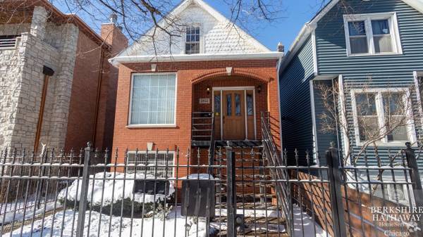 Building Photo - 2522 N Artesian Ave