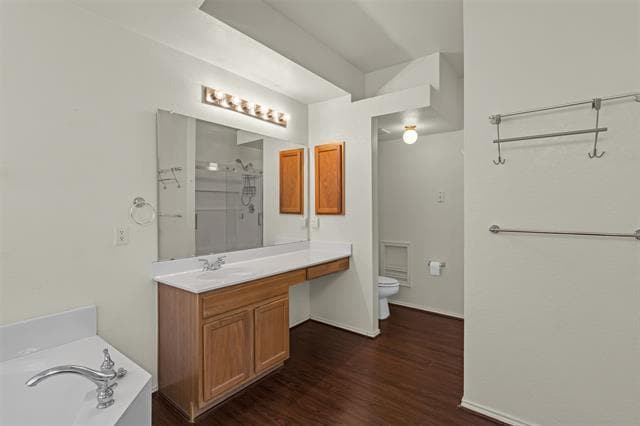 Building Photo - 214 Forestview Rd