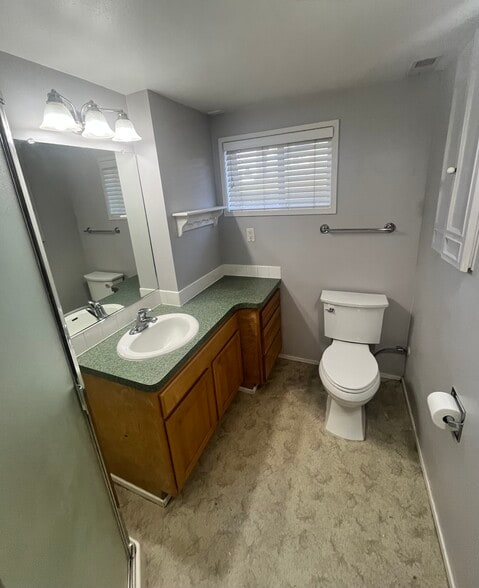 Building Photo - 15207 E Mission Ave