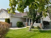 Building Photo - One level home in Double Diamond