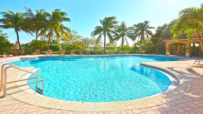 Building Photo - 1000 Scotia Dr