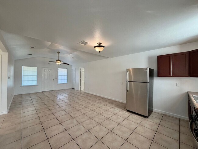 Building Photo - 167 Shelley Ln