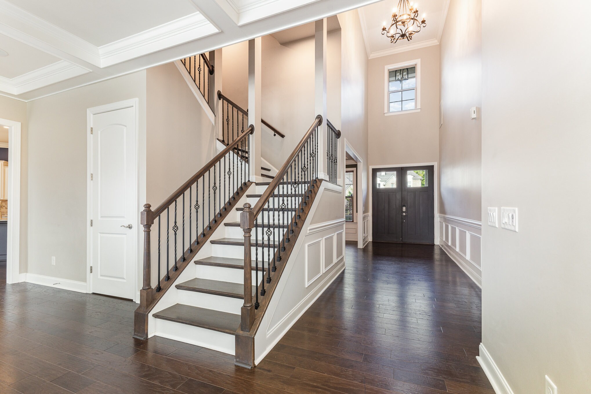 Building Photo - 6225 Majesty Ct