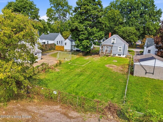 Building Photo - 1050 Oakwood Ave