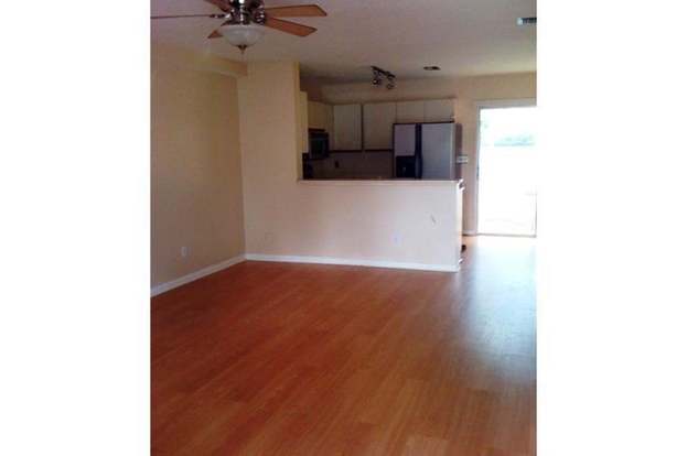 Building Photo - 2828 Edgehill Ln