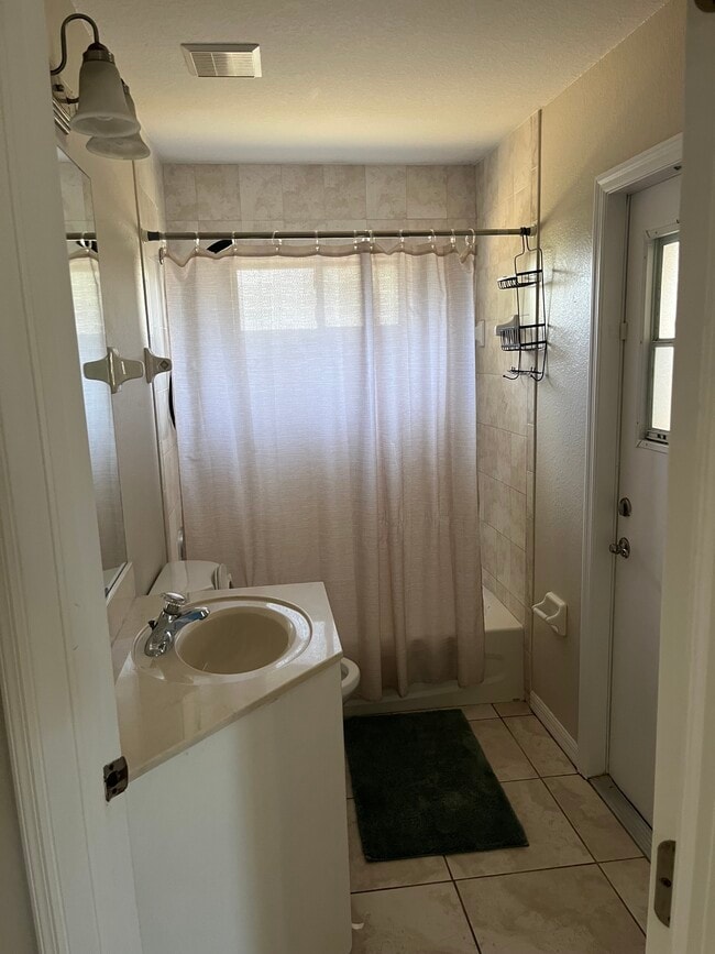 Building Photo - 1534 Mincey Terrace