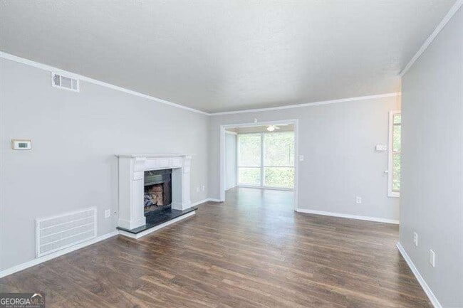 Building Photo - 306 Augusta Dr