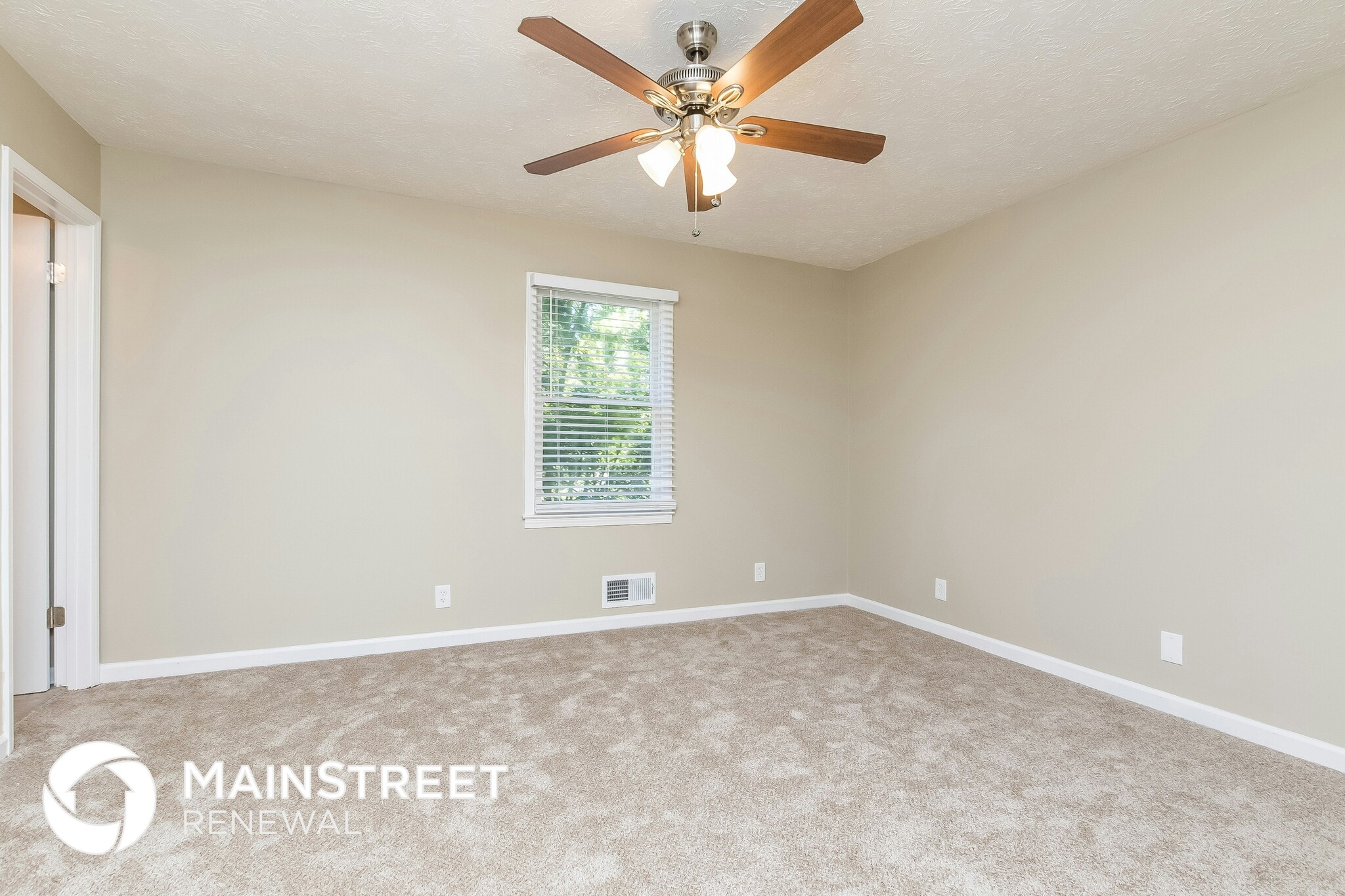 Building Photo - 3865 Westmoreland Dr NW