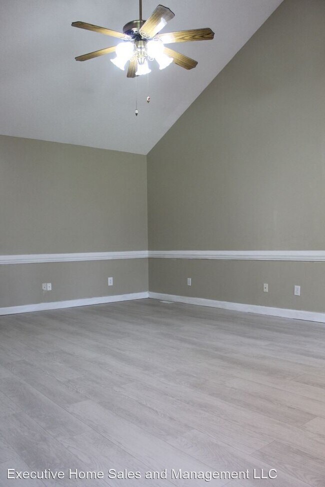 Building Photo - 3 br, 2 bath House - 420 Hunters Creek Dr