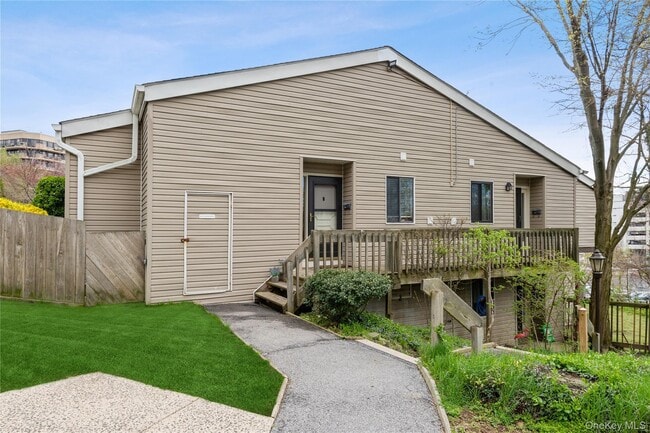 Building Photo - 30 Hillside Terrace