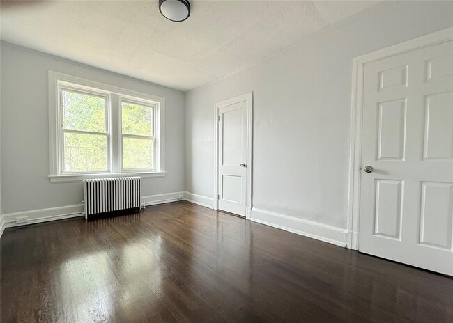 Building Photo - 230 Mamaroneck Ave