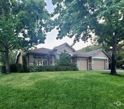 Building Photo - Coming Soon!!  Spacious Single Story in Se...