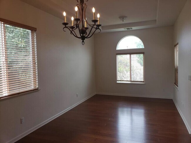 Building Photo - 11858 Larisa Way