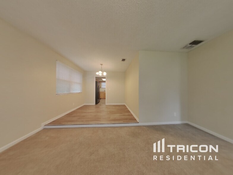 Building Photo - 6751 Alisma Ln