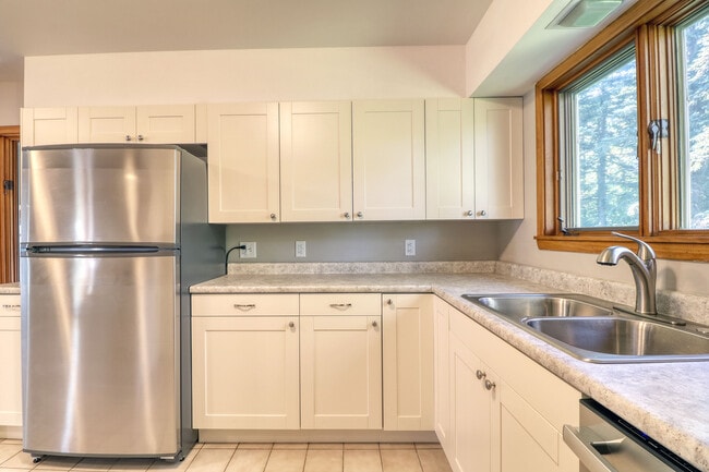 Building Photo - 1817 14th St S