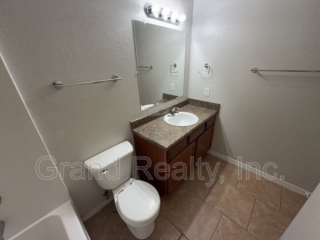 Building Photo - 4221 Jernigan Rd