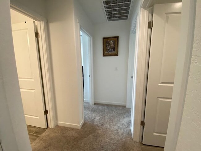 Building Photo - $2,350 Bullard & Leonard, Descanso Ave, Cl...