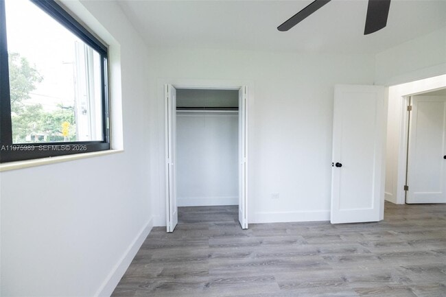 Building Photo - 3401 SW 17th St