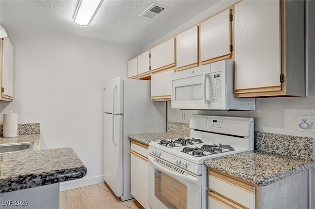 Building Photo - 2200 S Fort Apache Rd